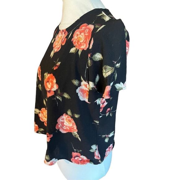 Rewind Black With Floral Design Short Sleeve Blouse Size Medium - Picture 7 of 8